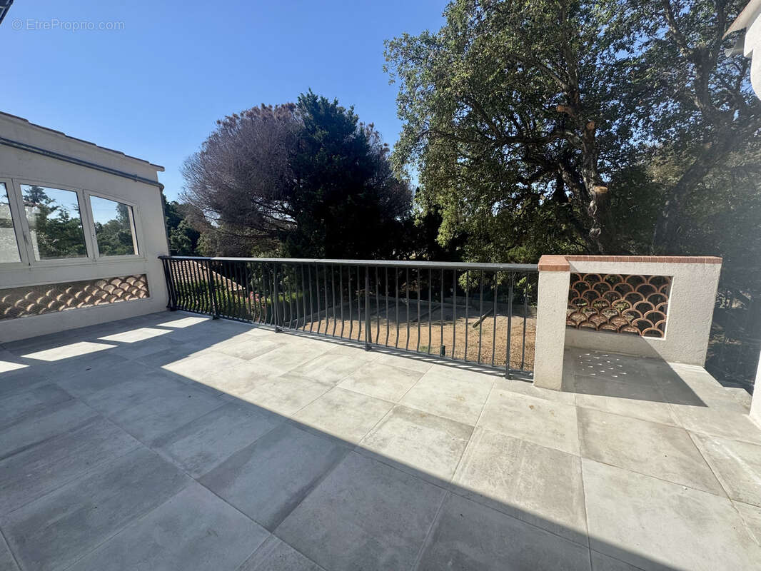 Appartement à FREJUS