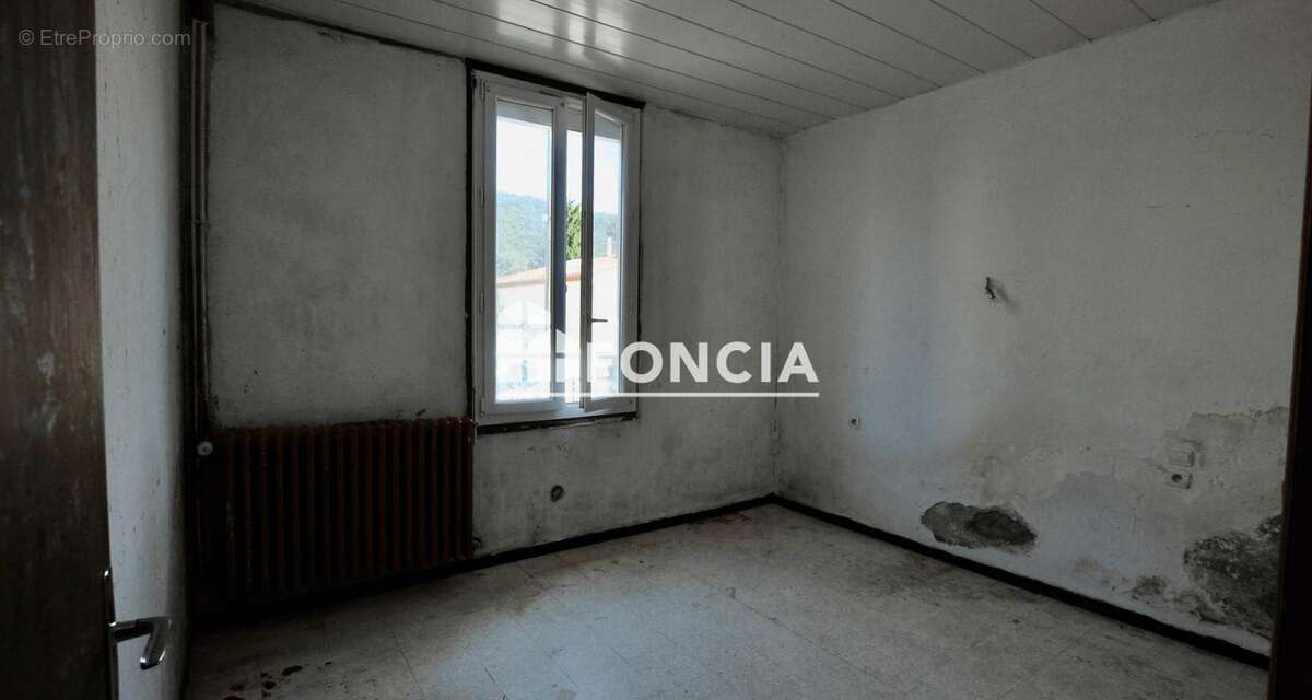 Appartement à ARLES-SUR-TECH