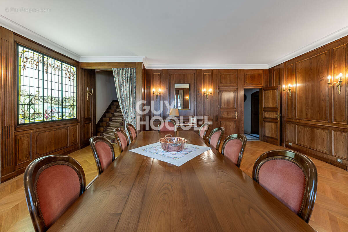 Maison à CHATEAU-GONTIER