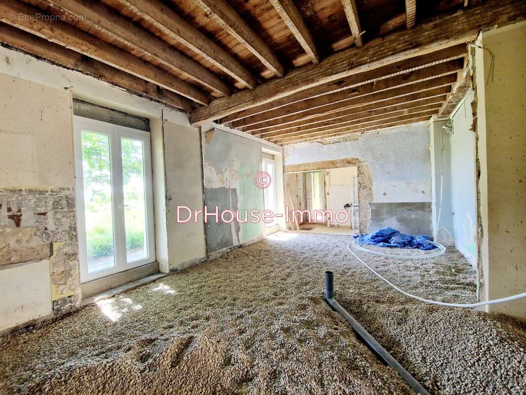 Autre à BOURG-DE-PEAGE