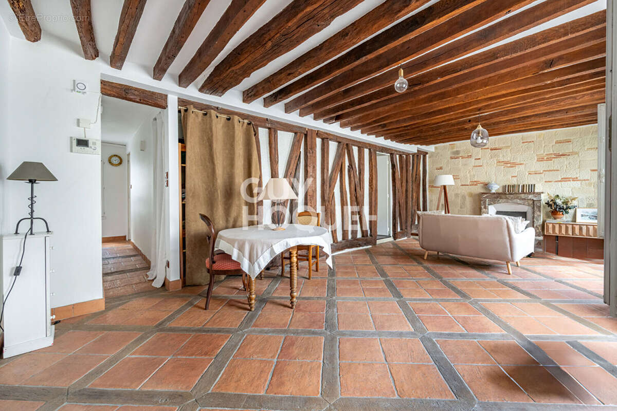 Appartement à PARIS-9E