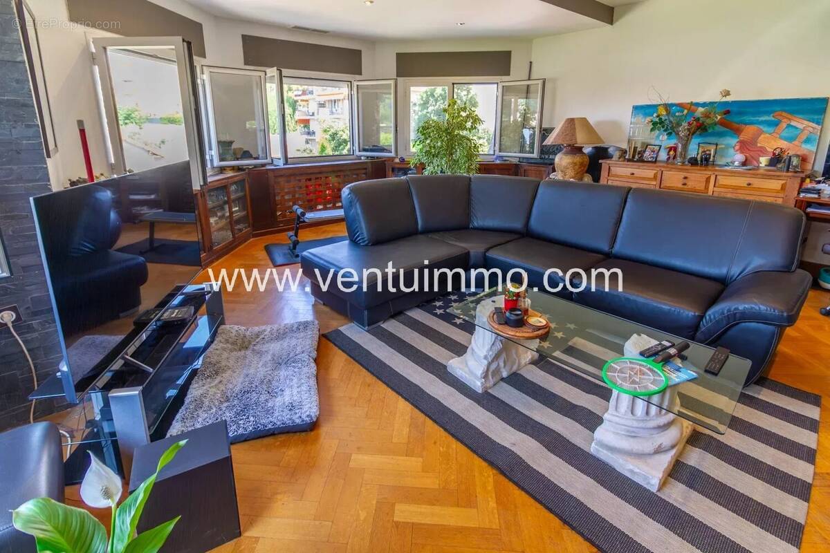 Maison à CAGNES-SUR-MER