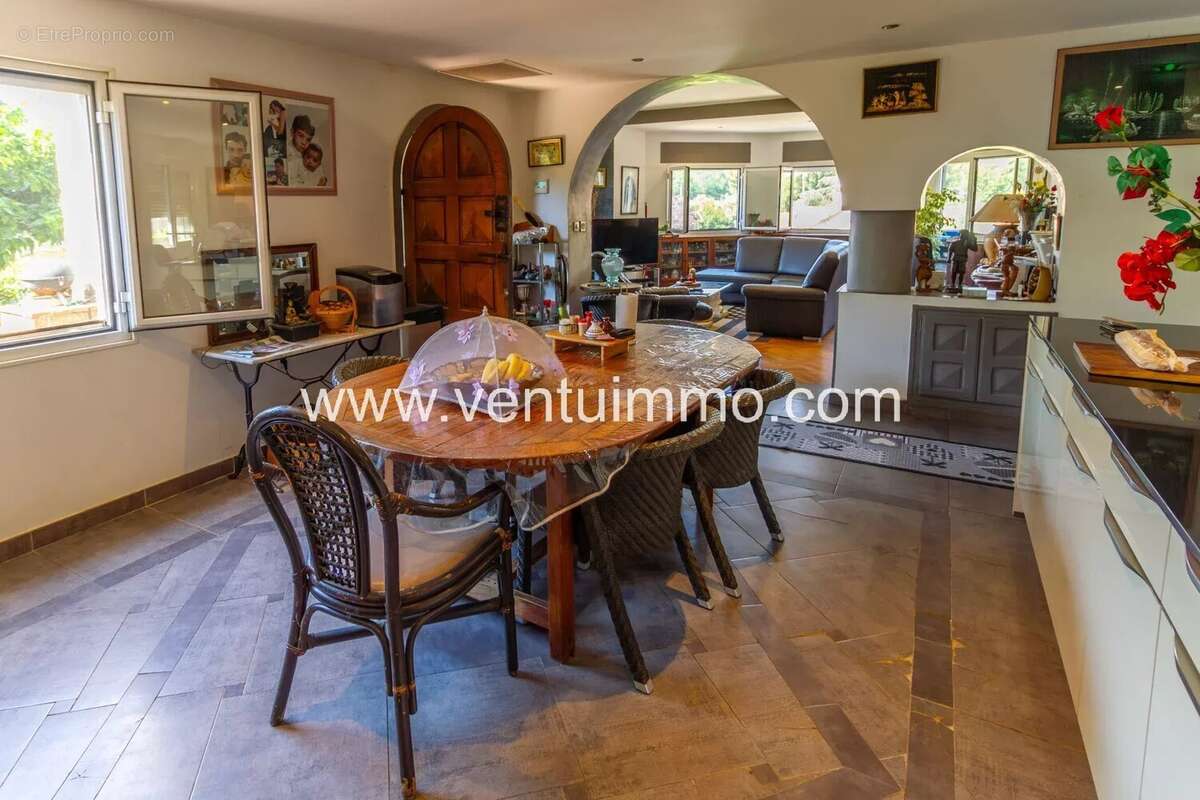 Maison à CAGNES-SUR-MER