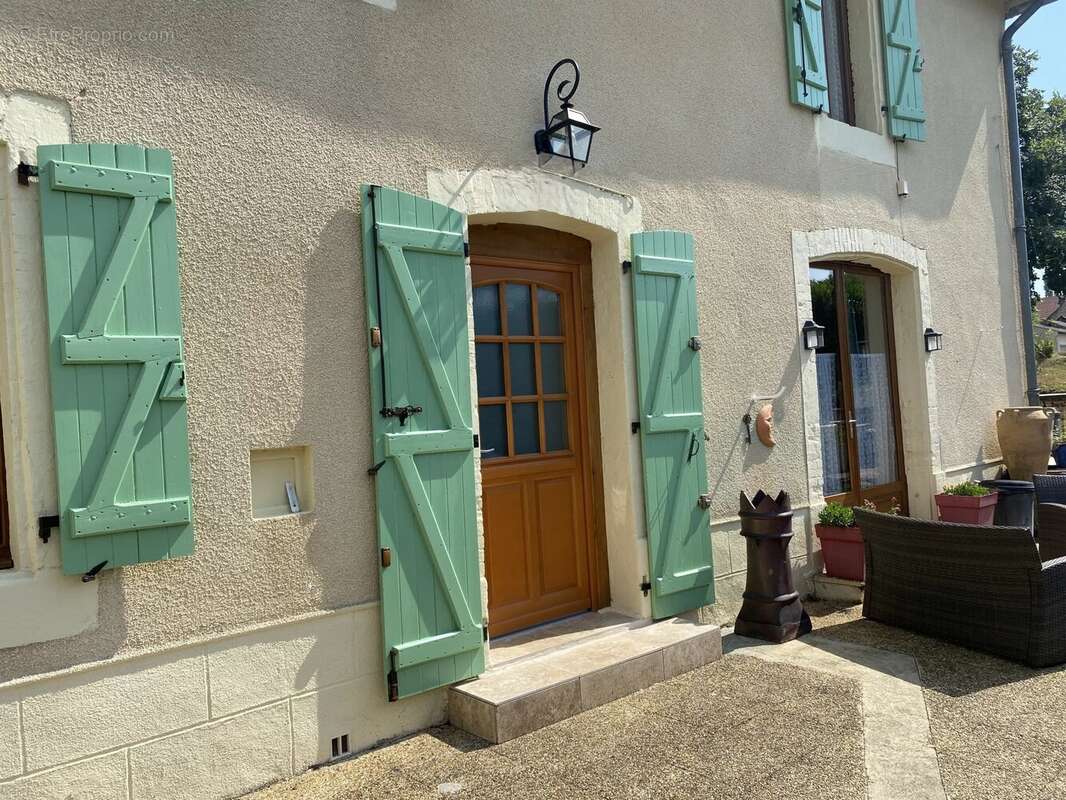 Maison à THEDIRAC