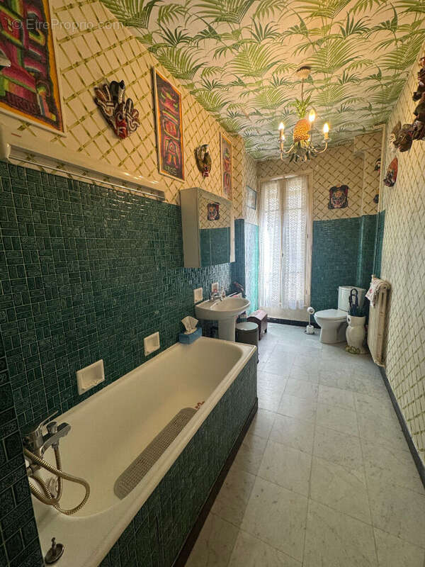 Appartement à PARIS-19E