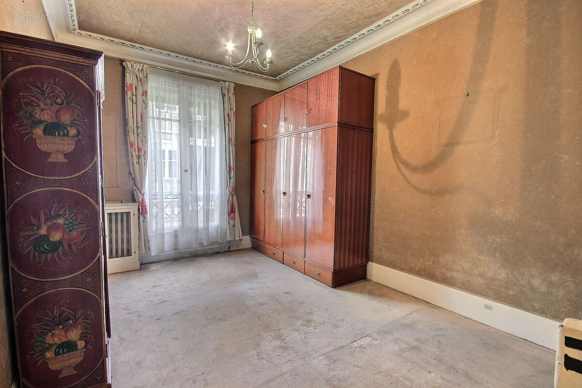 Appartement à PARIS-19E