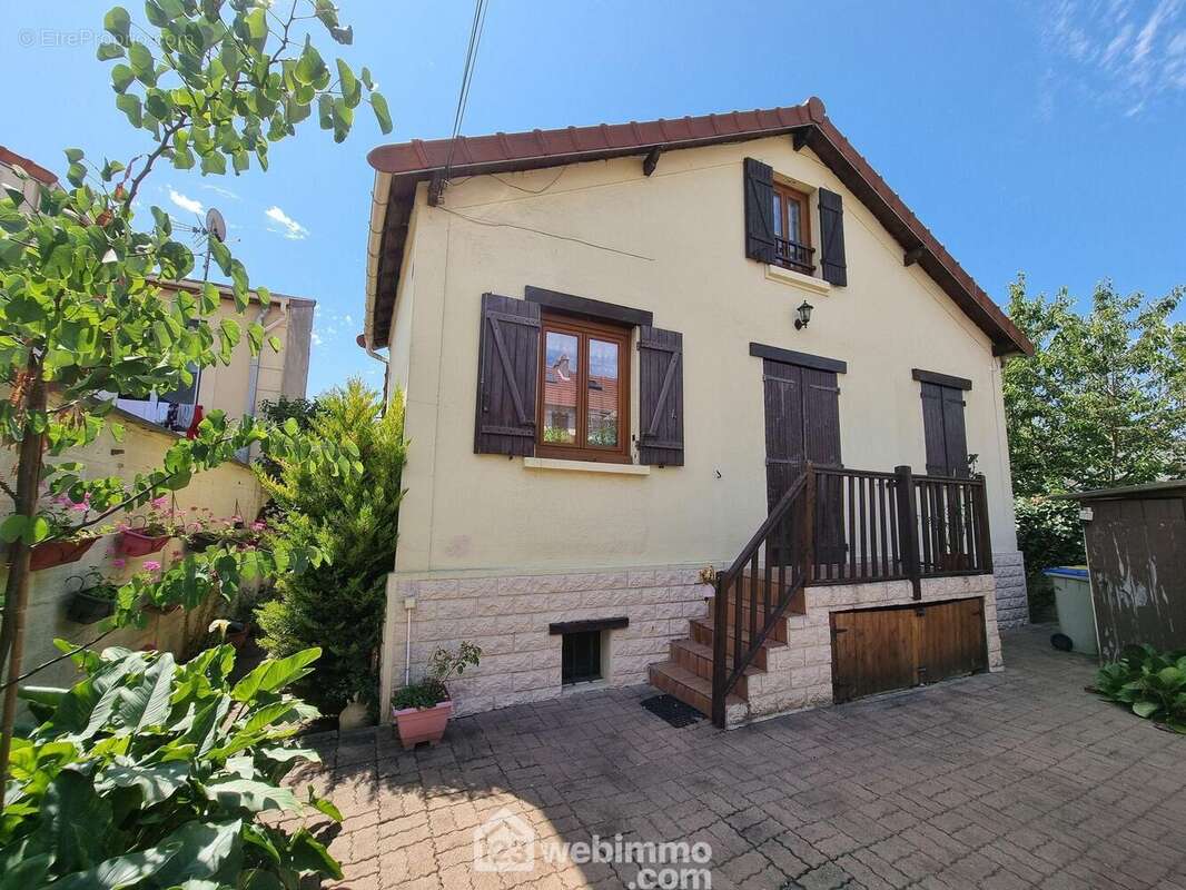 Maison à CHOISY-LE-ROI