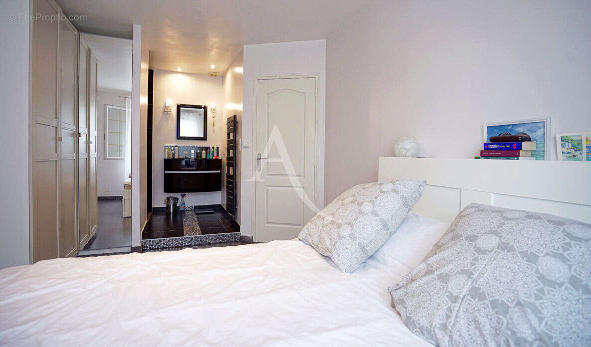 Maison à SAINT-JEAN-DE-BRAYE