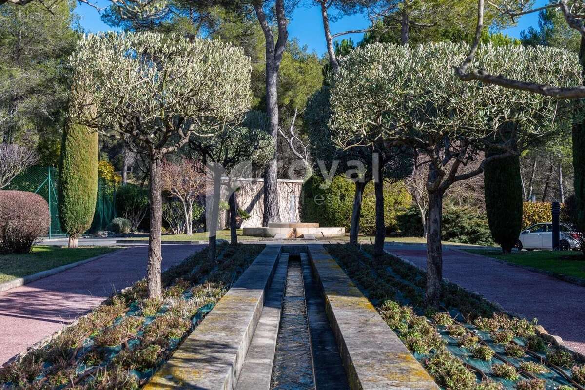 Appartement à MOUGINS