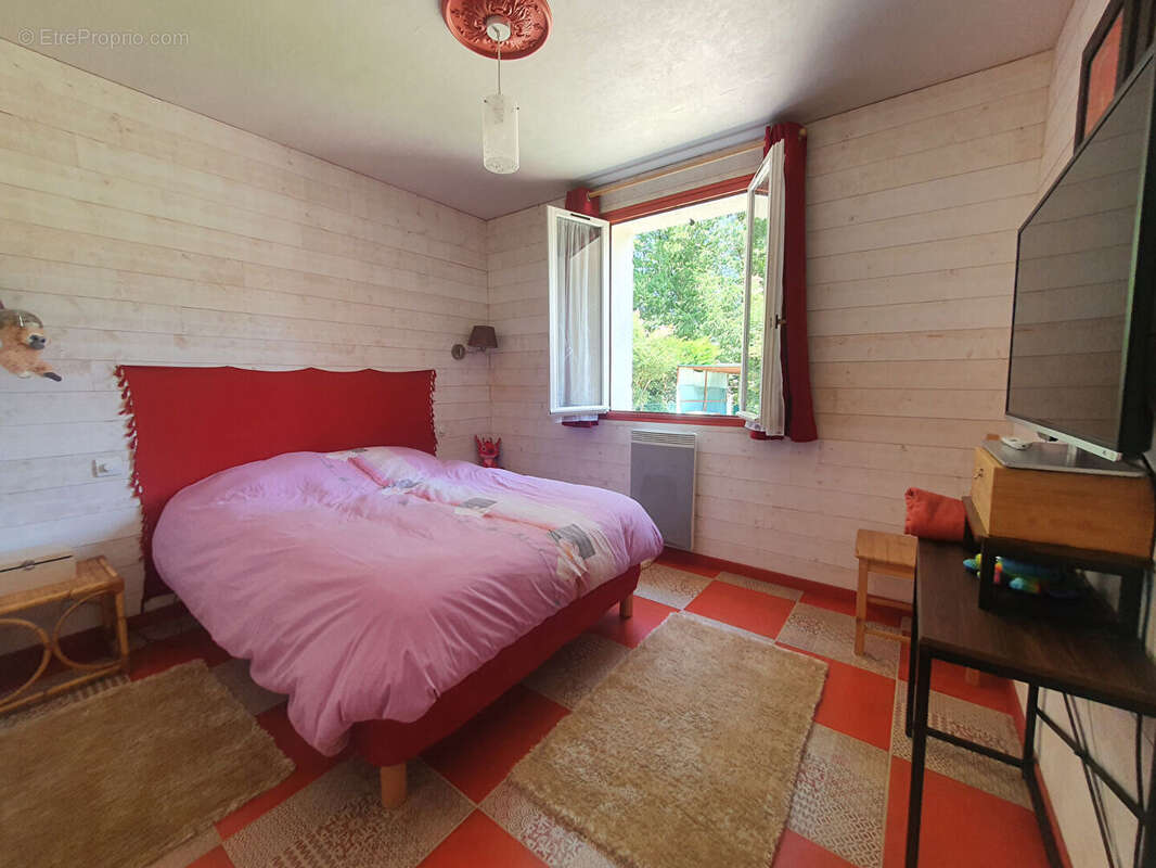 Maison à SAINT-LEGER-EN-YVELINES