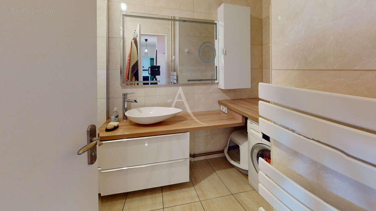 Appartement à CHILLY-MAZARIN