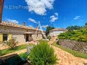 Maison à MONTAIGU-DE-QUERCY