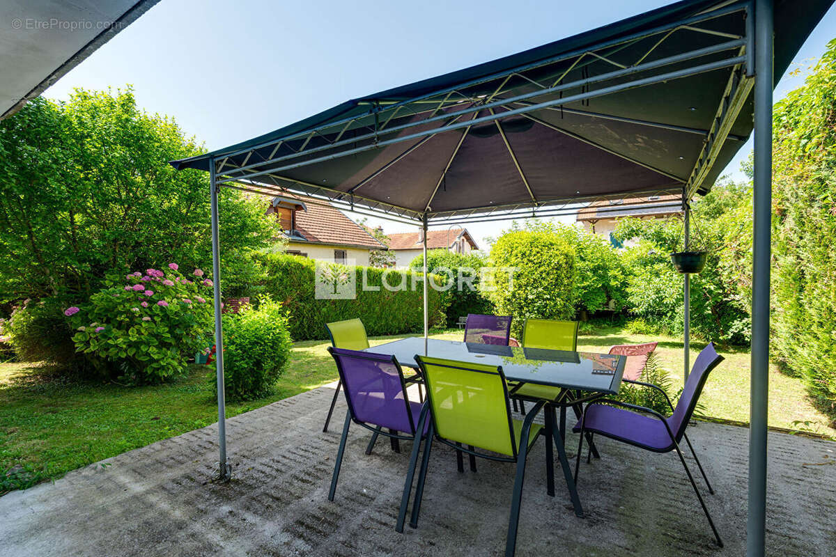 Maison à NEUVECELLE