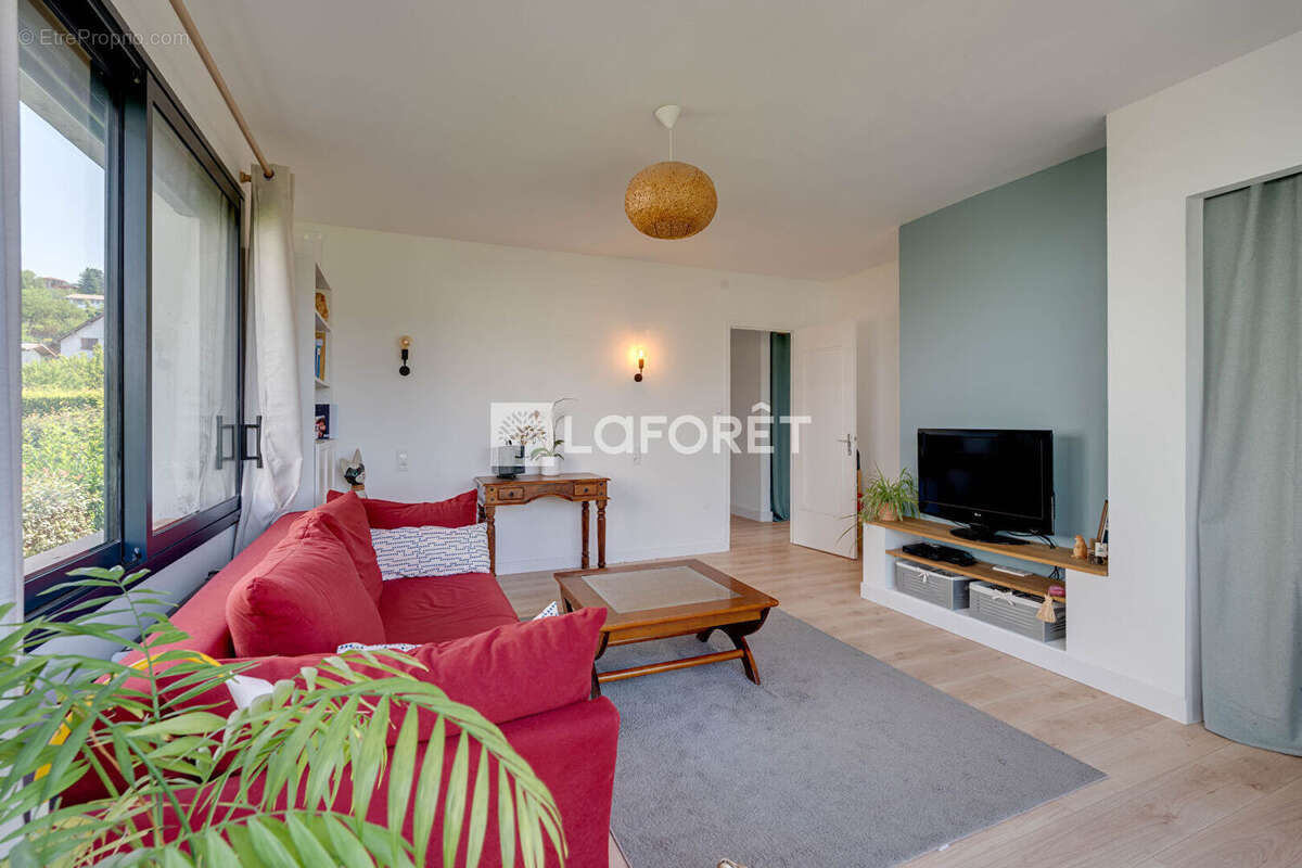 Maison à NEUVECELLE