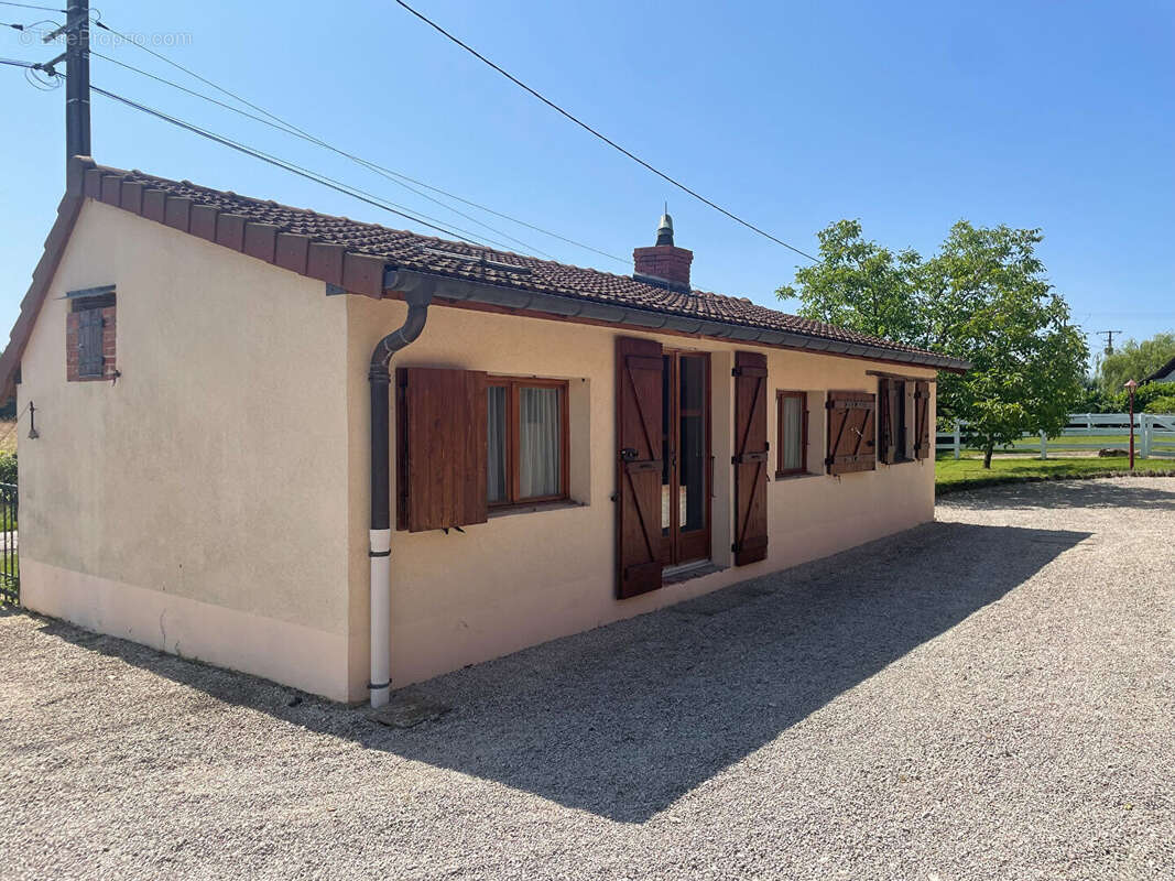 Maison à SAINT-GERMAIN-DU-BOIS