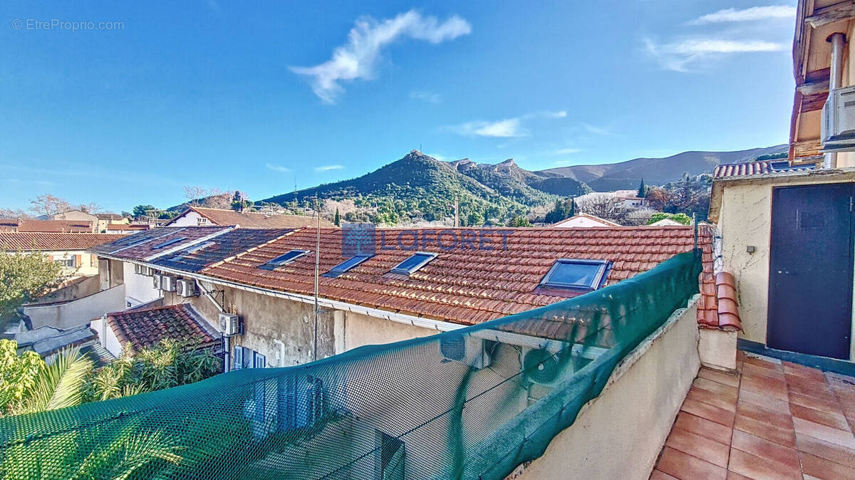 Appartement à MARSEILLE-11E