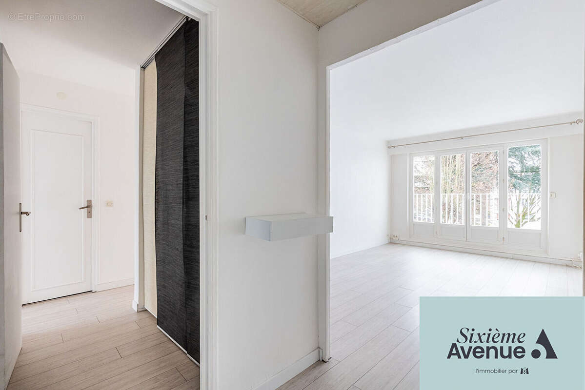 Appartement à CHILLY-MAZARIN