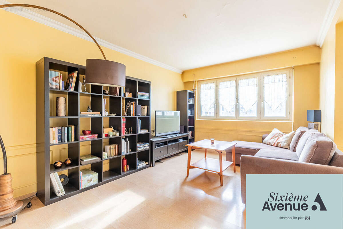 Appartement à CHILLY-MAZARIN