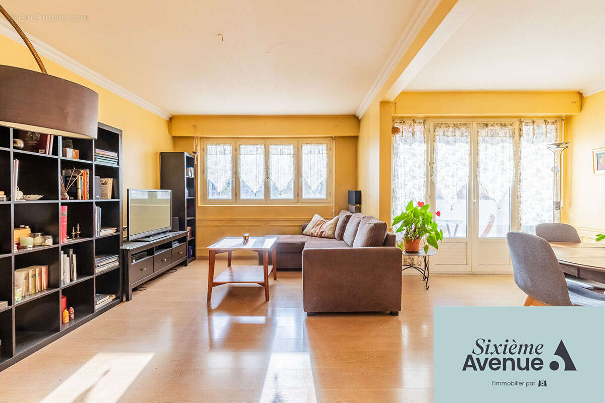 Appartement à CHILLY-MAZARIN