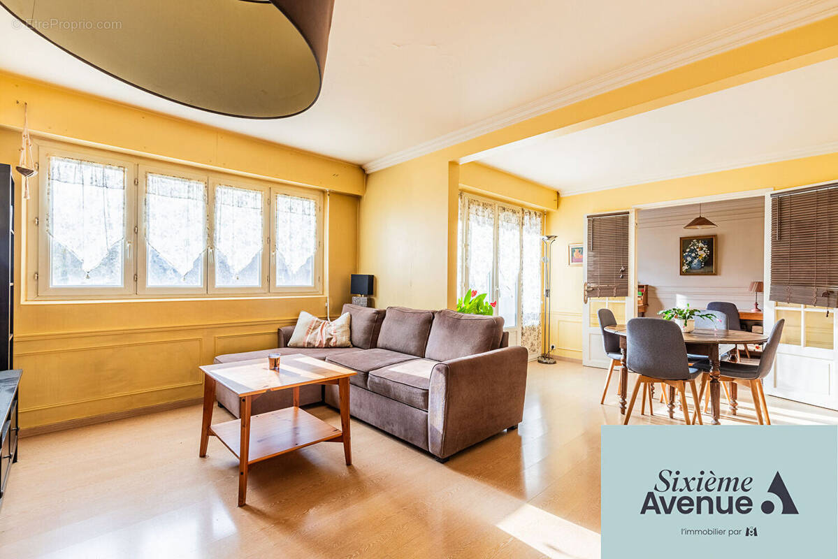 Appartement à CHILLY-MAZARIN