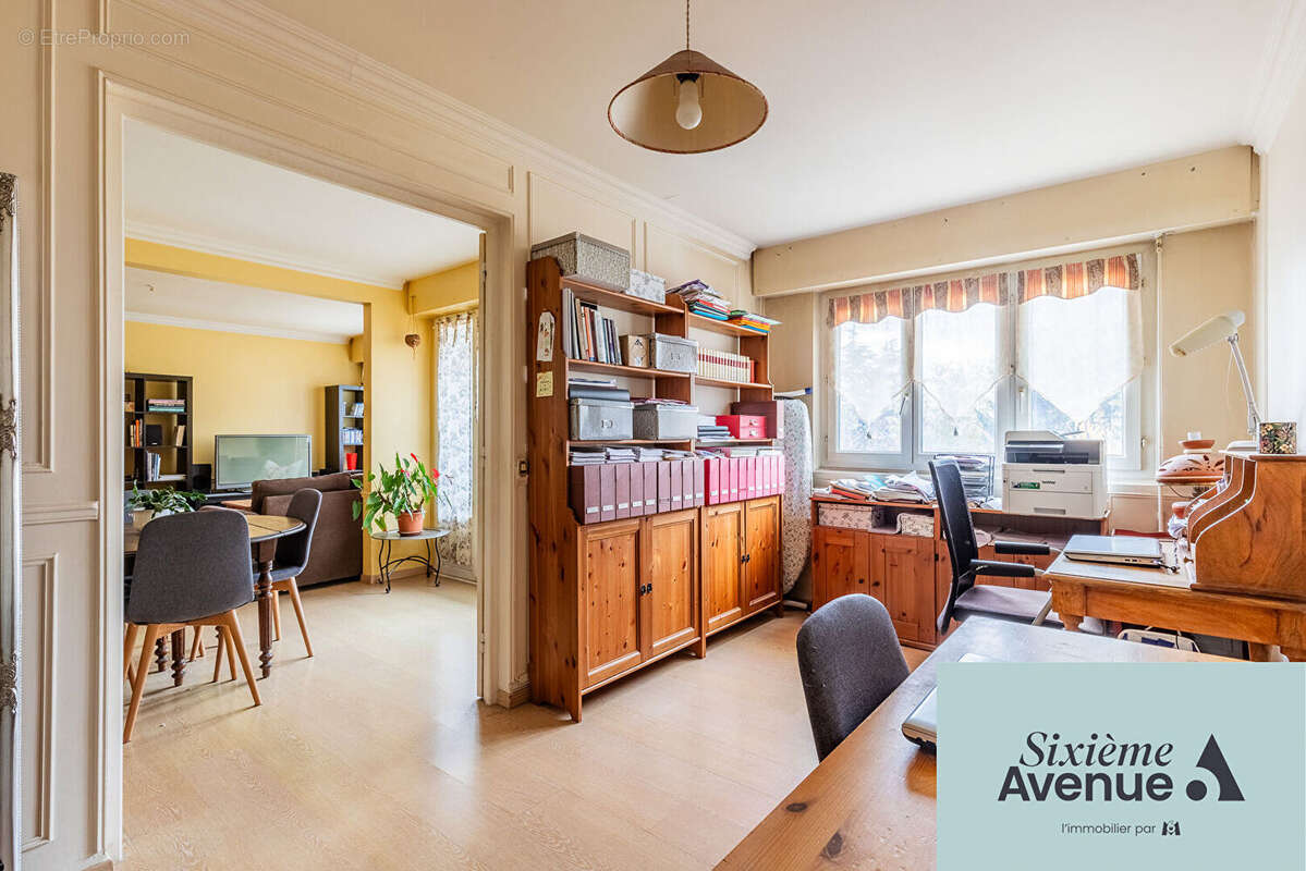 Appartement à CHILLY-MAZARIN