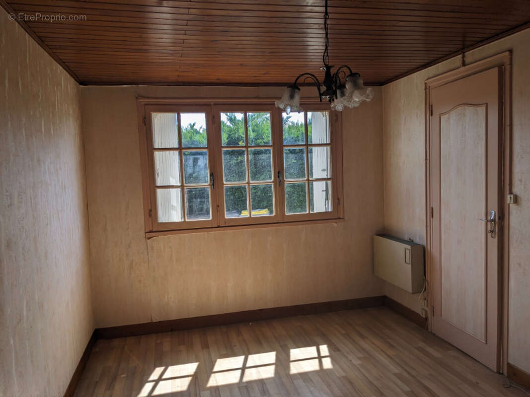 Maison à ISLE-ET-BARDAIS