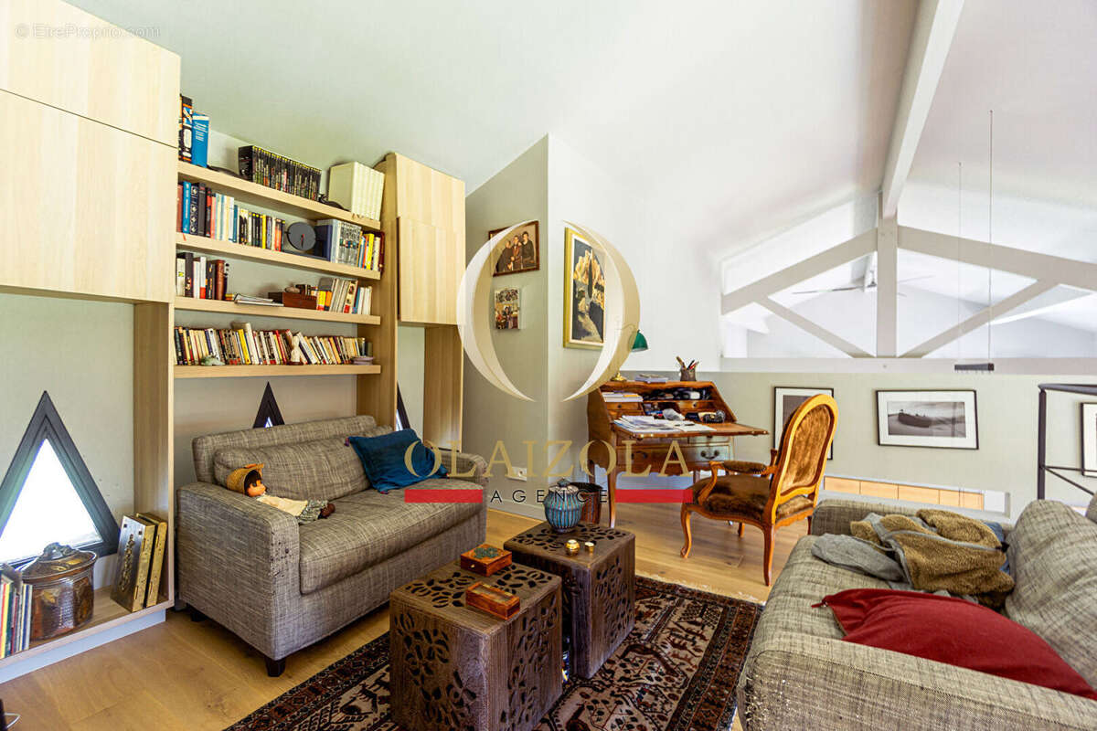 Maison à BEYRIE-SUR-JOYEUSE