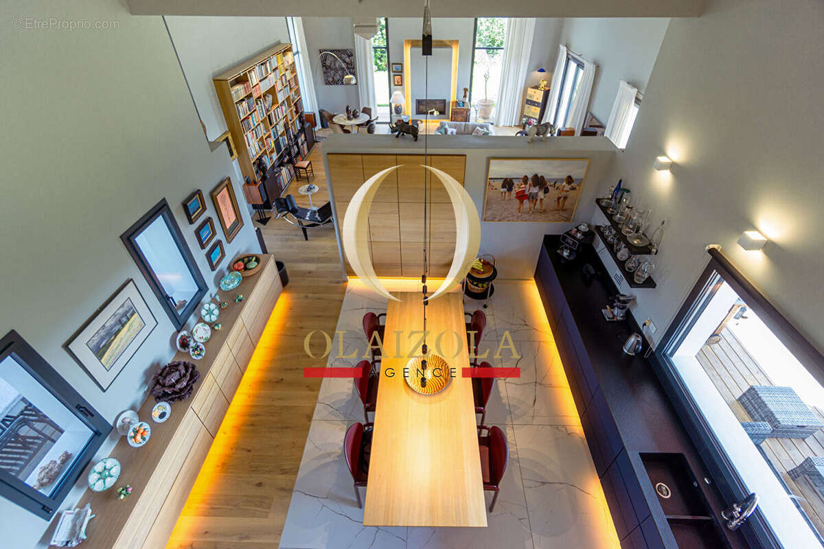 Maison à BEYRIE-SUR-JOYEUSE