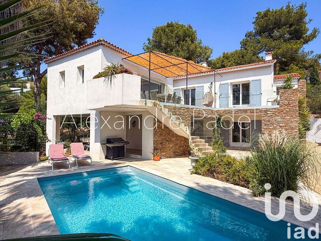 Photo 2 - Maison à CARQUEIRANNE