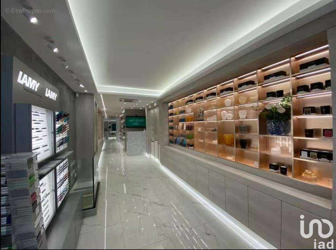 Photo 9 - Commerce à PARIS-9E