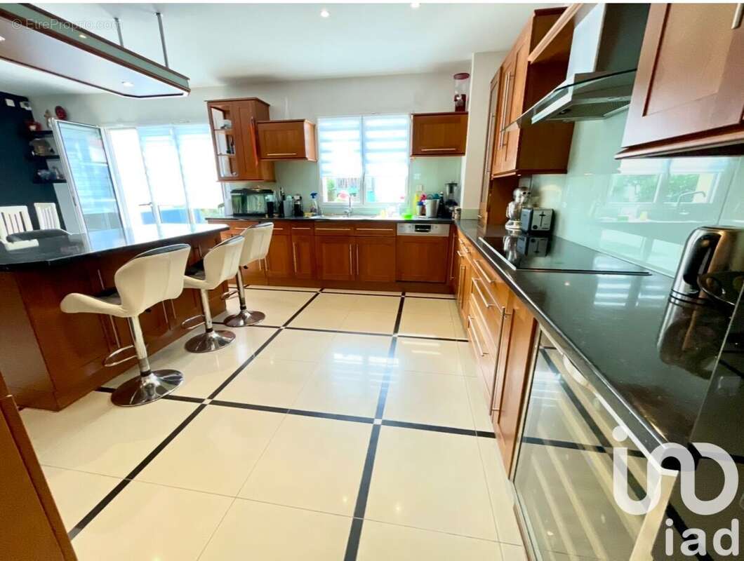 Photo 8 - Maison à VILLECRESNES