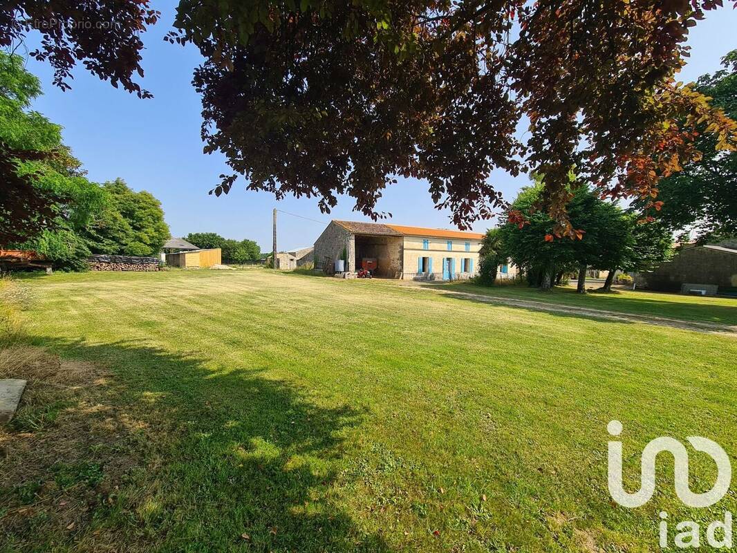 Photo 1 - Maison à SAINT-SULPICE-D&#039;ARNOULT