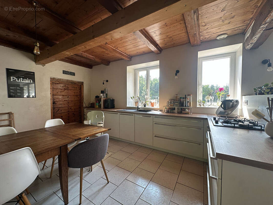 Maison à RAVILLOLES