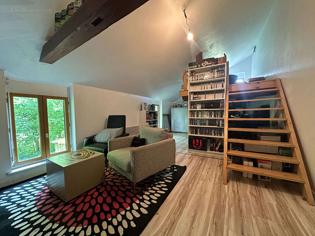 Maison à RAVILLOLES