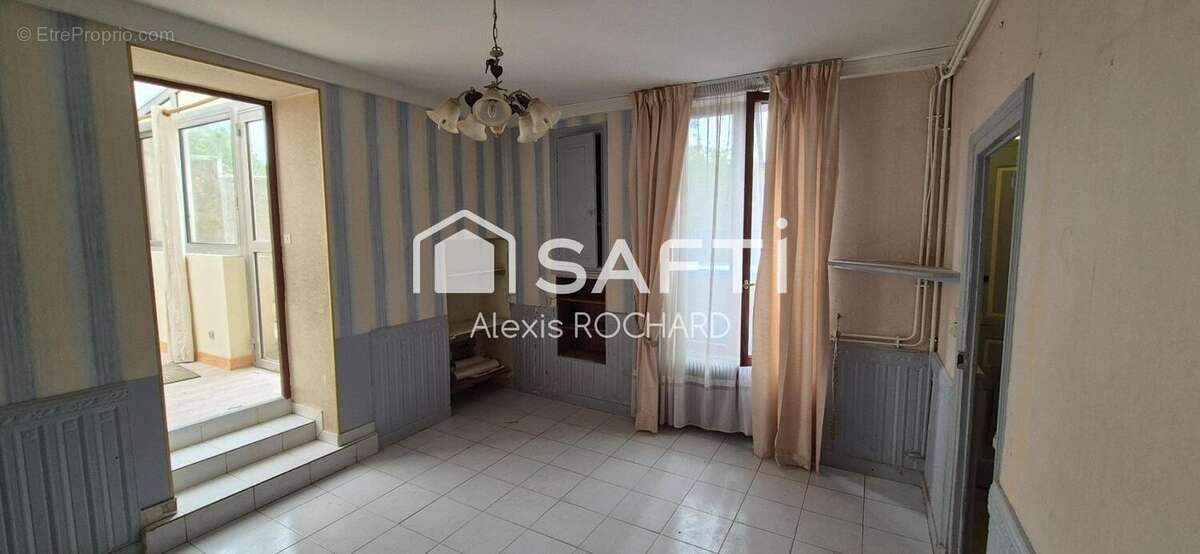 Photo 2 - Maison à POITIERS