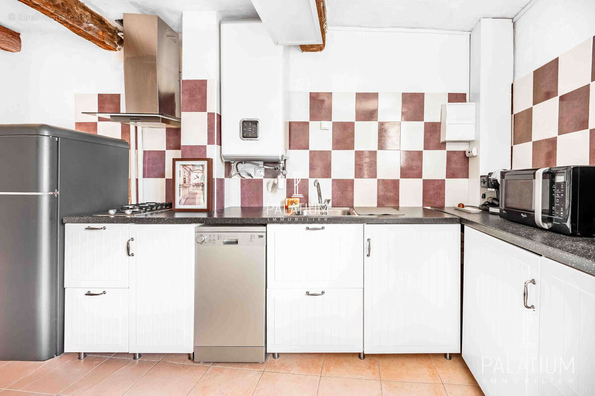 Maison à ALLEMAGNE-EN-PROVENCE