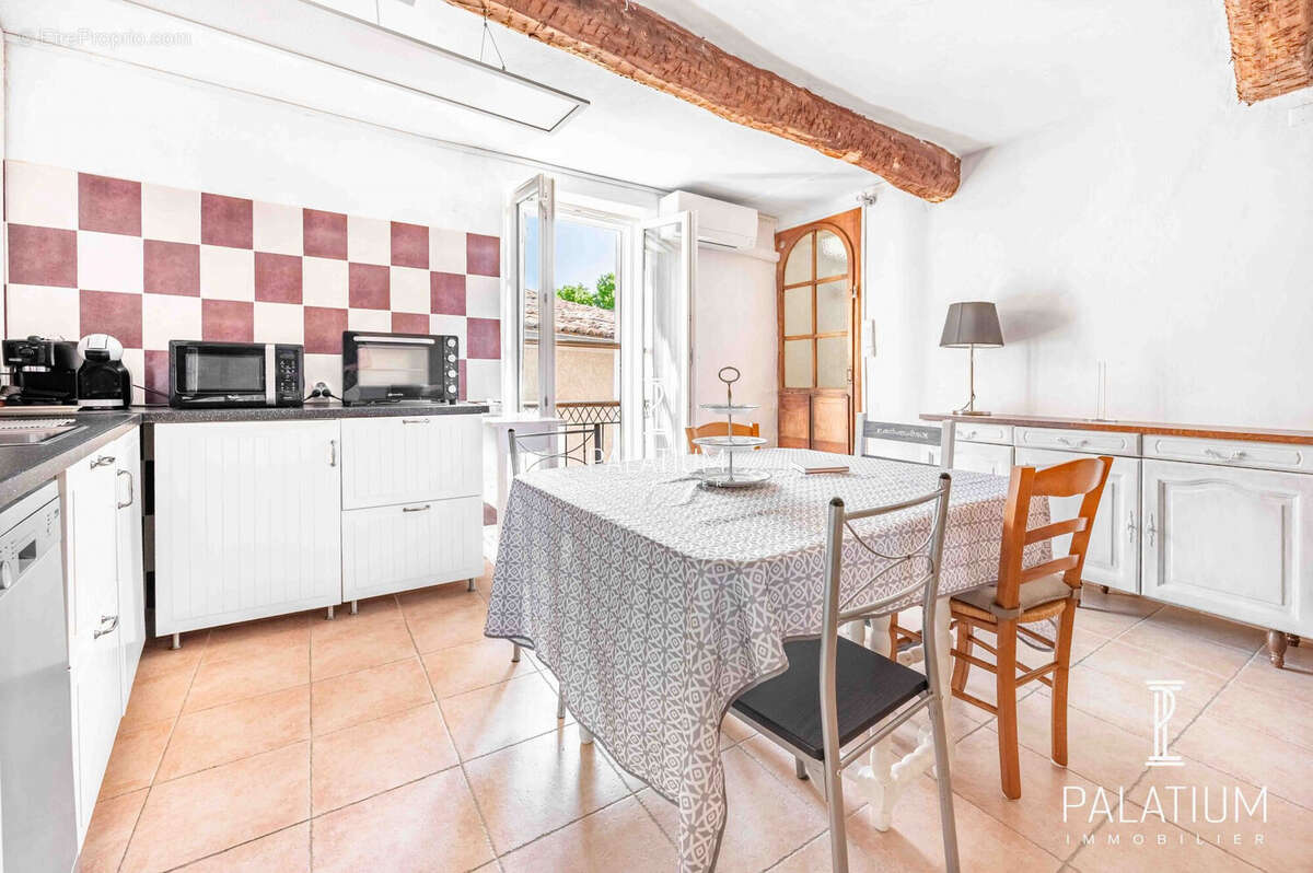 Maison à ALLEMAGNE-EN-PROVENCE