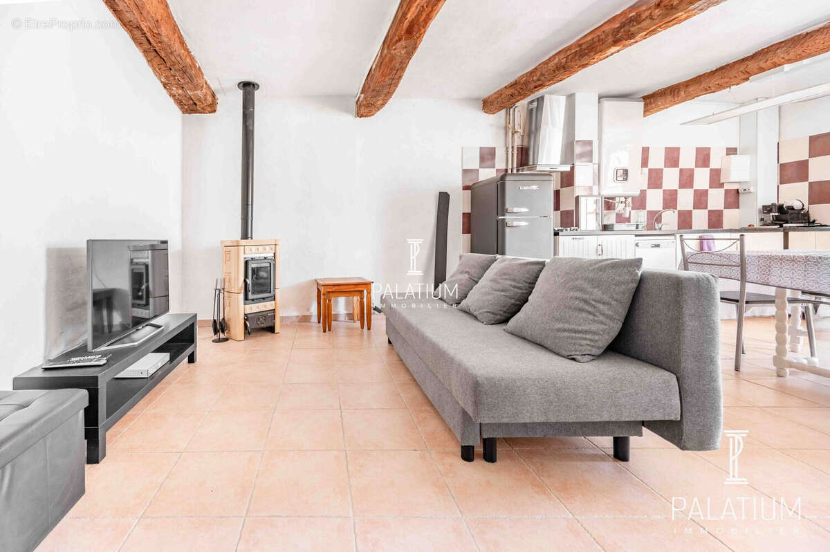 Maison à ALLEMAGNE-EN-PROVENCE