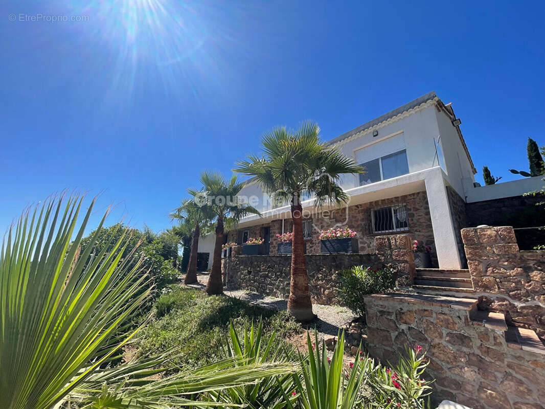 Maison à THEOULE-SUR-MER