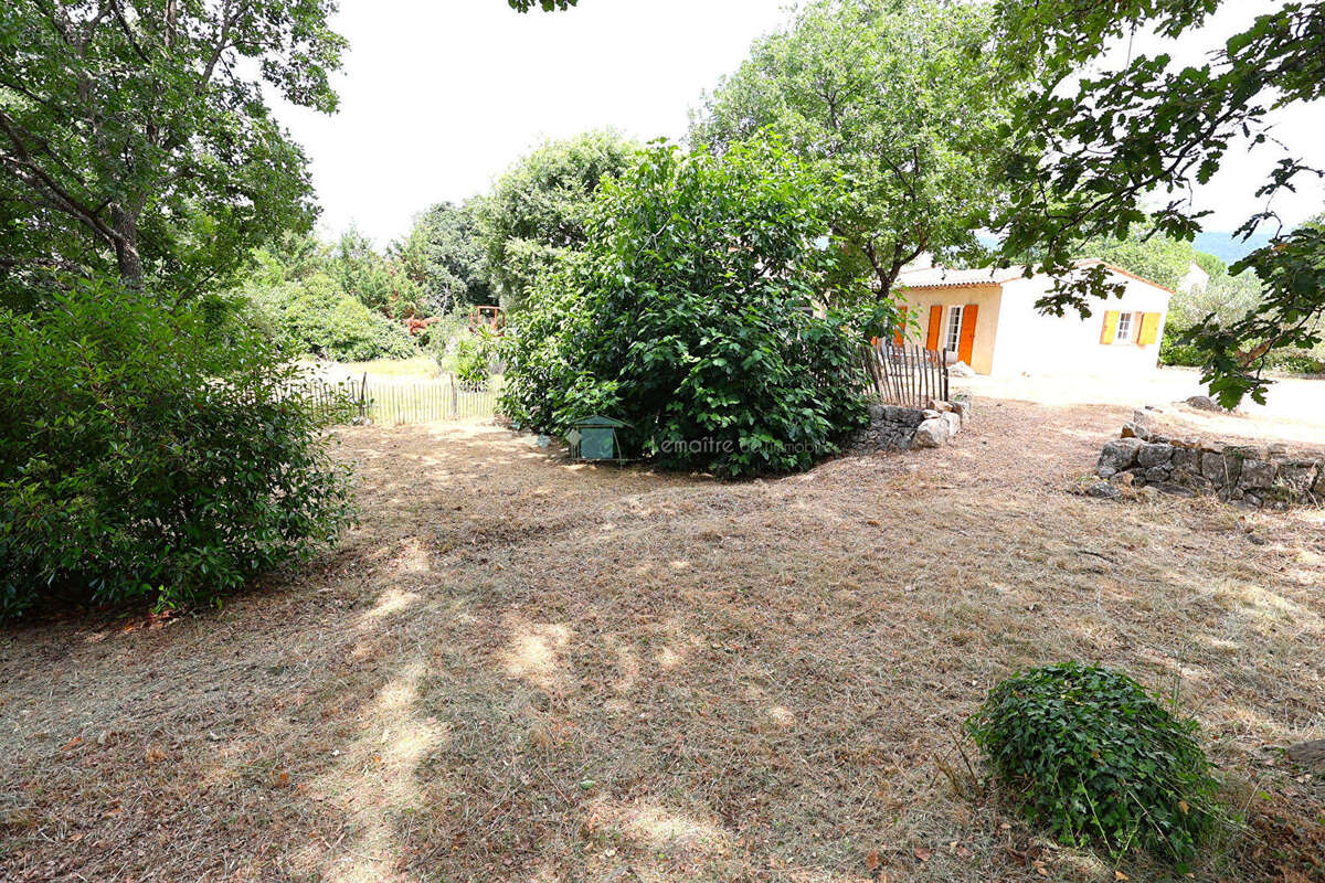 Maison à SAINT-CEZAIRE-SUR-SIAGNE