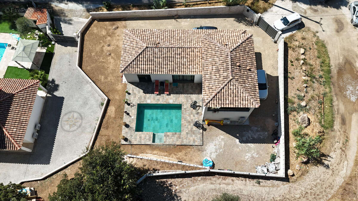 Maison à TRANS-EN-PROVENCE