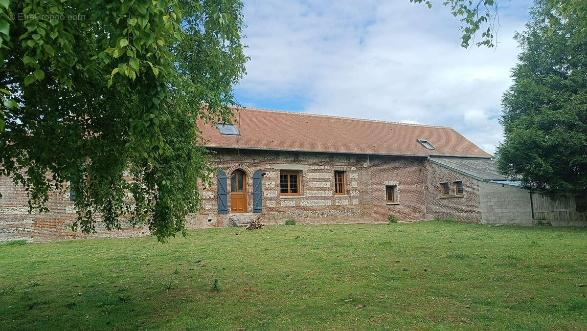 Maison à NEUFCHATEL-EN-BRAY