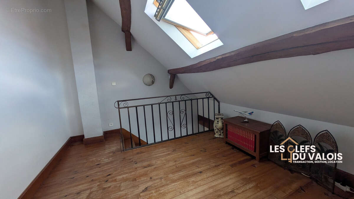 PALIER - Maison à CREPY-EN-VALOIS