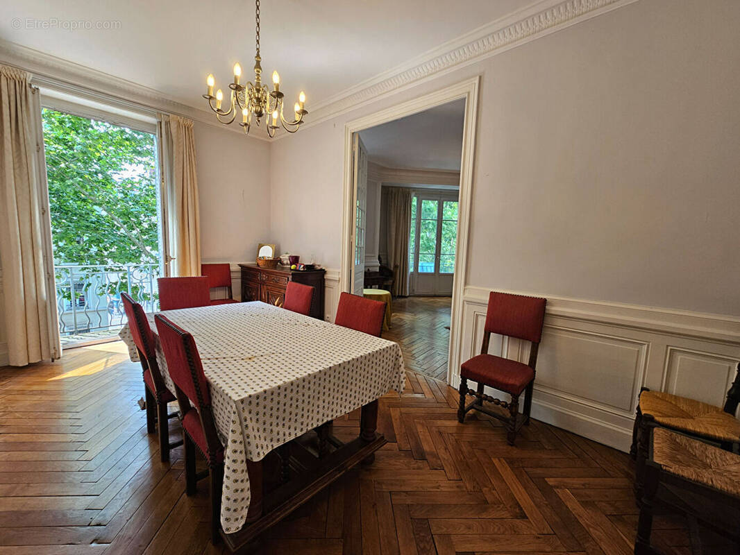 Appartement à LYON-6E