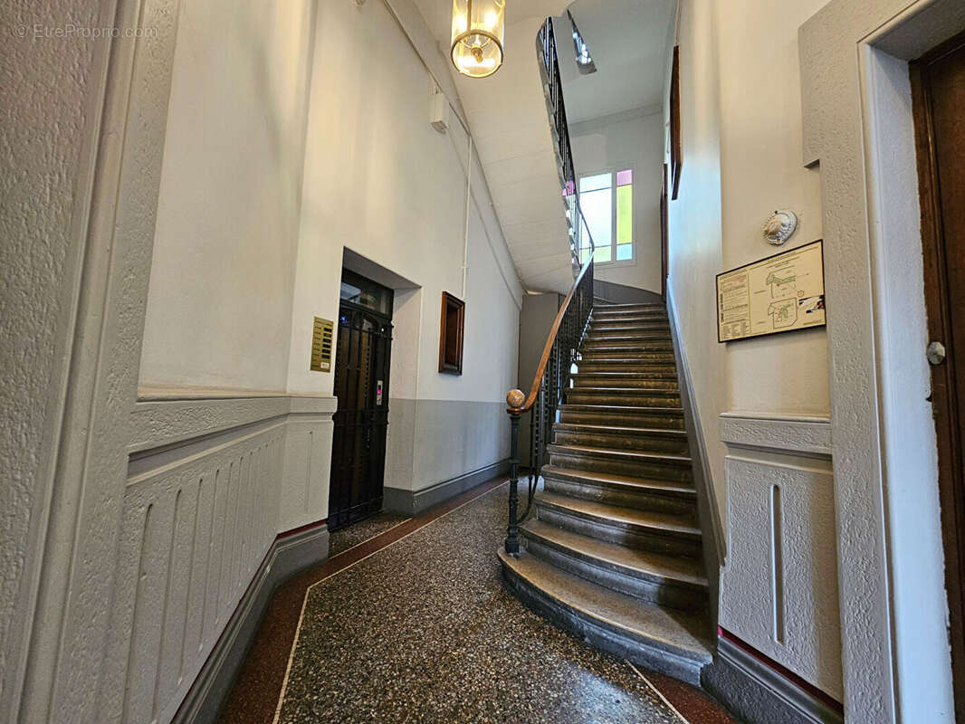 Appartement à LYON-6E