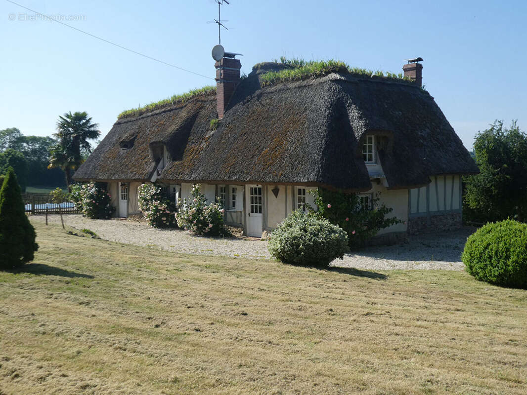 Maison à CORMEILLES