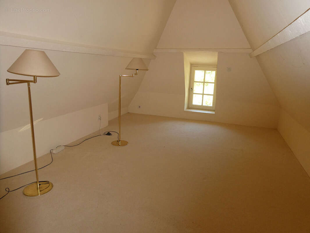 Maison à CORMEILLES