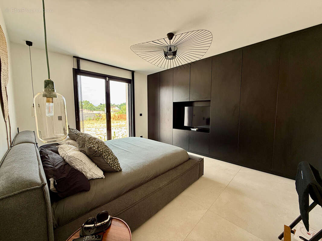 Maison à SAINT-MAXIMIN-LA-SAINTE-BAUME