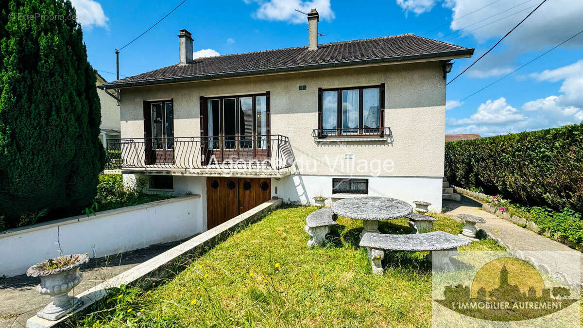 Maison à GRISY-LES-PLATRES