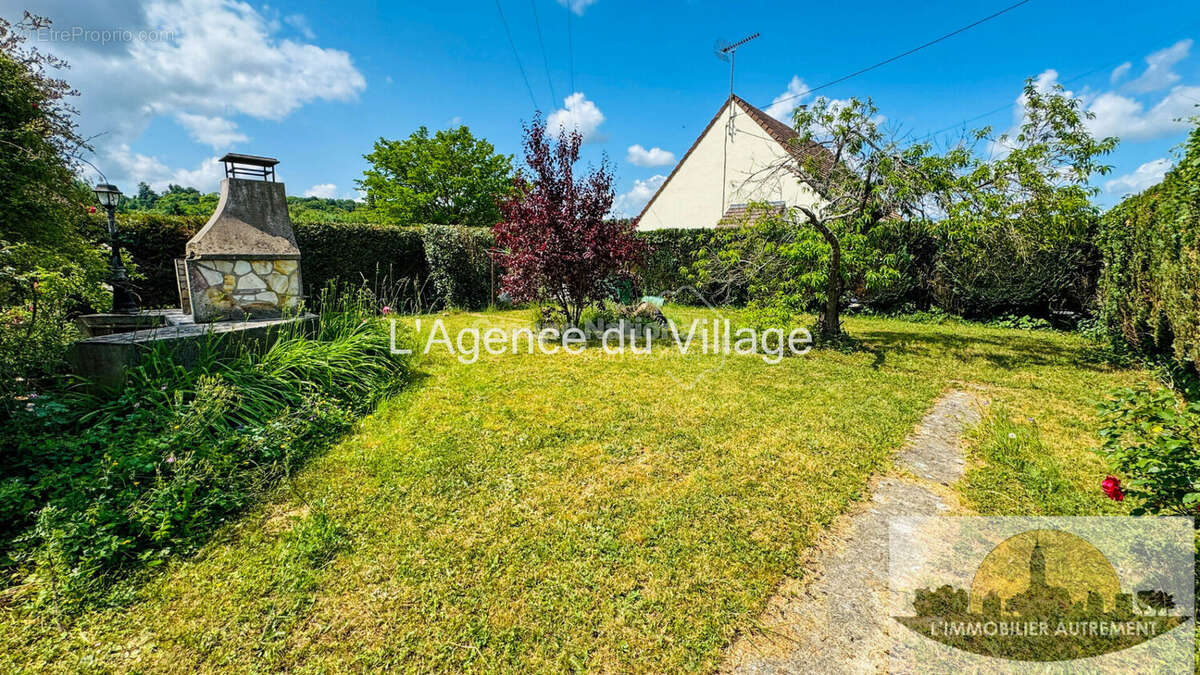 Maison à GRISY-LES-PLATRES